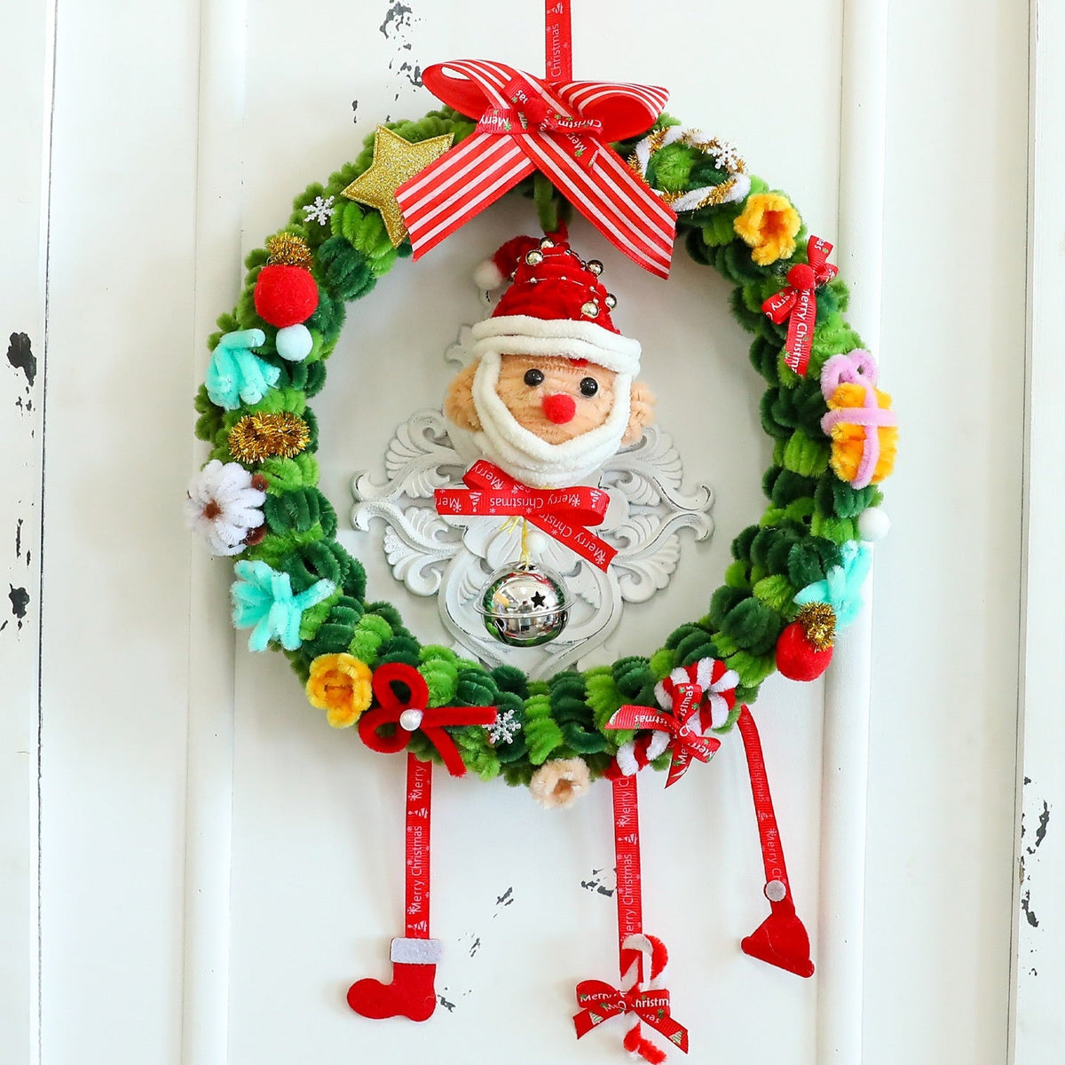 27CM Christmas Wreath Decoration for Festive Walls