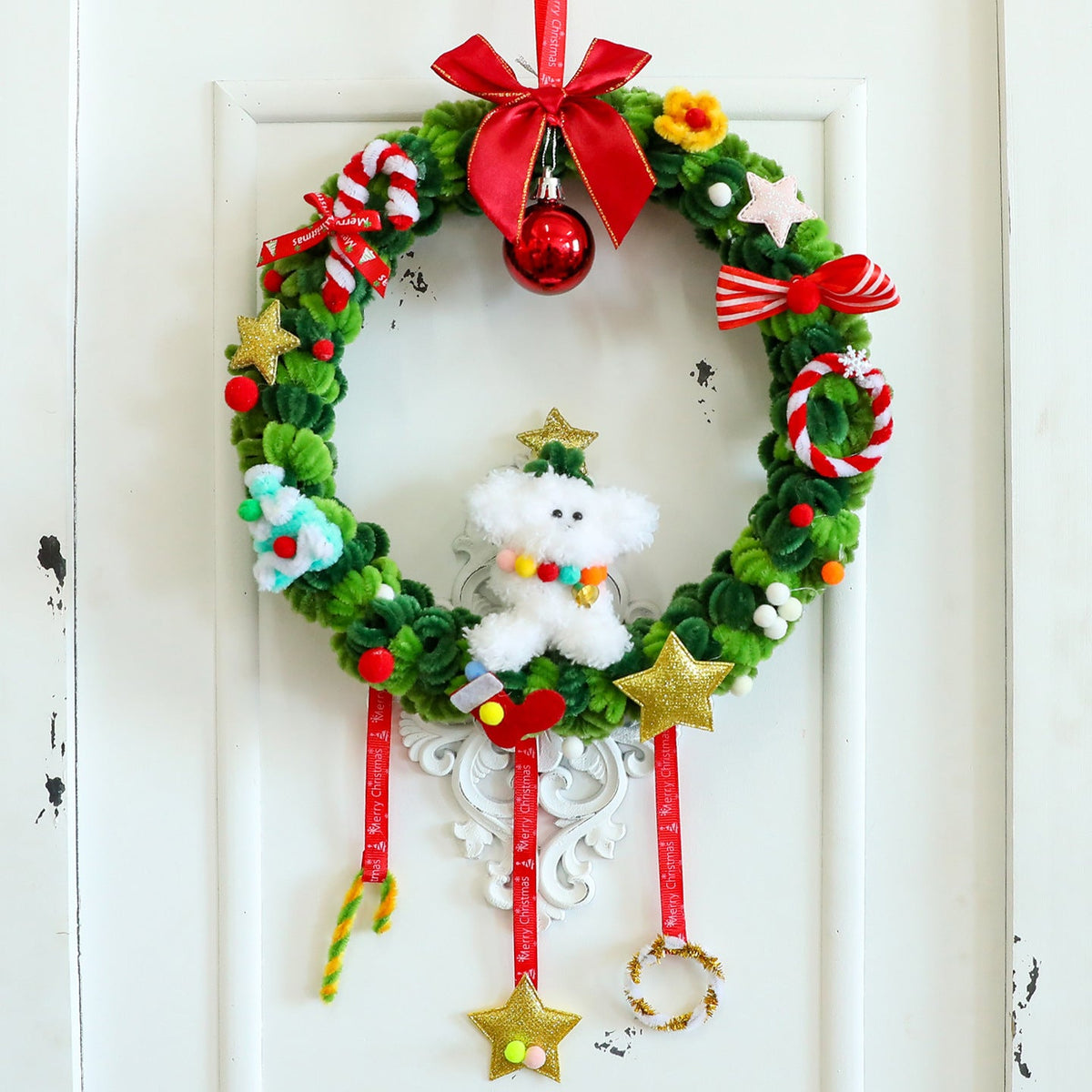 27CM Christmas Wreath Decoration for Festive Walls