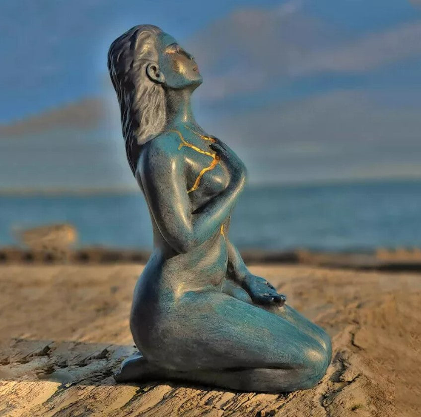 Self-Healing Goddess Sculpture for Meaningful Decor