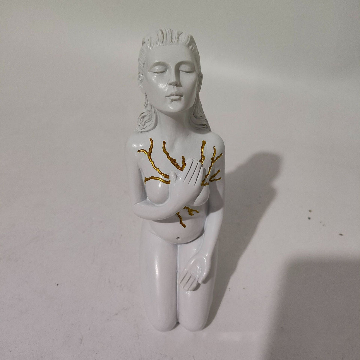 Self-Healing Goddess Sculpture for Meaningful Decor