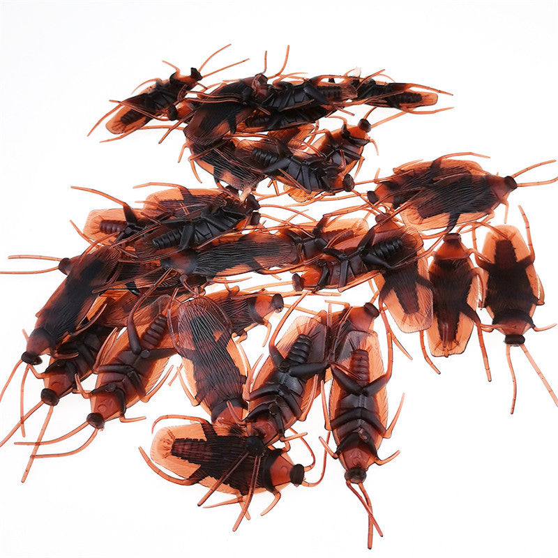 Fake Cockroach Prank Toy for Realistic Surprise Gags