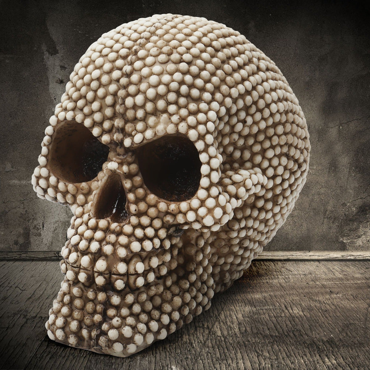 Textured Skull Ornament for Dramatic Gothic Decor