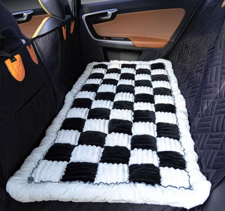 Dog Car Seat Cover Bed for Plush Rear-Seat Comfort