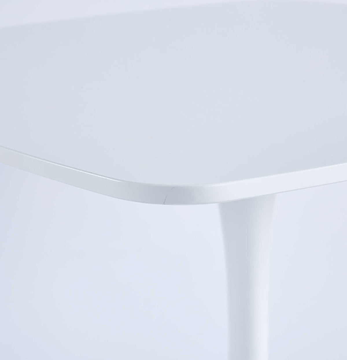 White Tulip Dining Table for Small Spaces and Kitchens