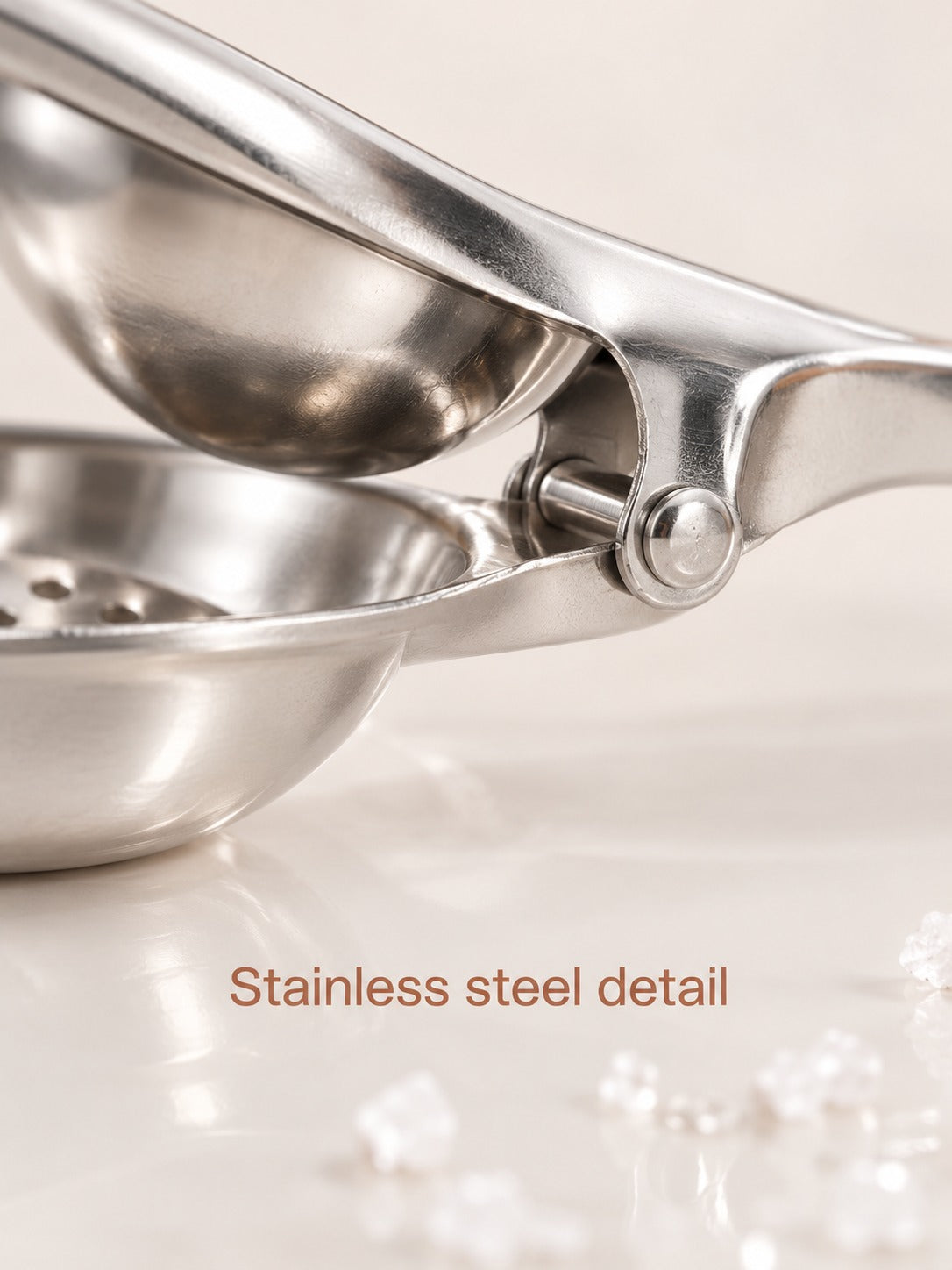 Stainless Steel Lemon Squeezer: Fresh Juice in Seconds
