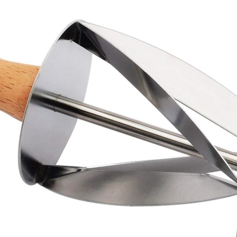 Croissant Dough Cutter: Perfect Triangles in One Roll