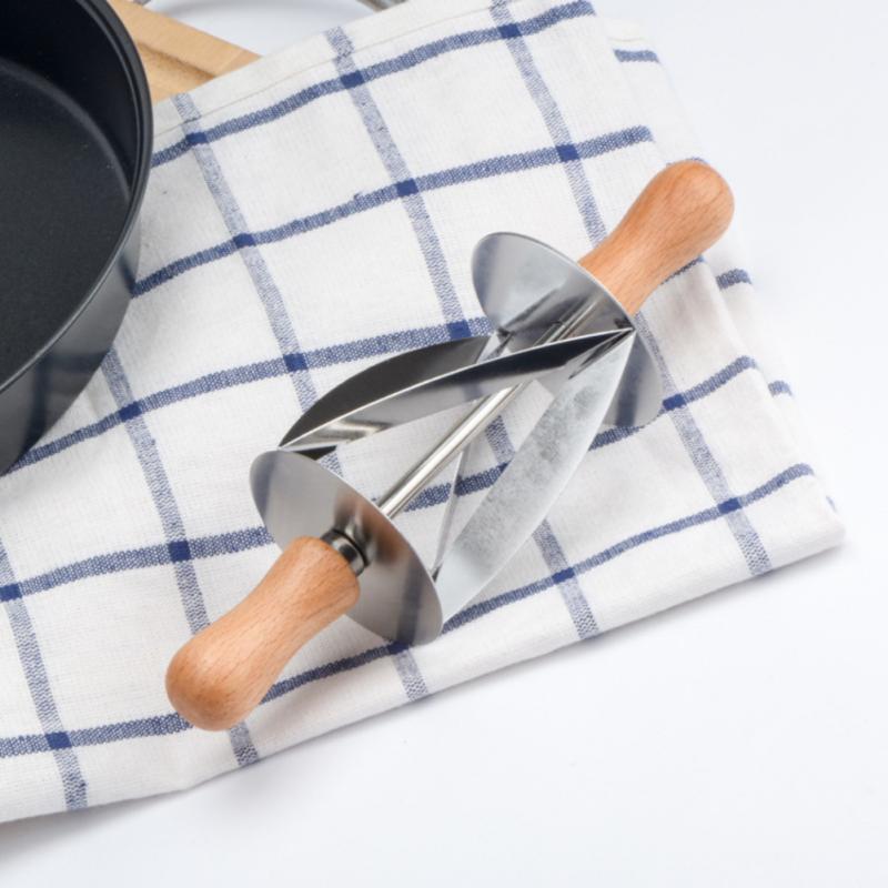 Croissant Dough Cutter: Perfect Triangles in One Roll