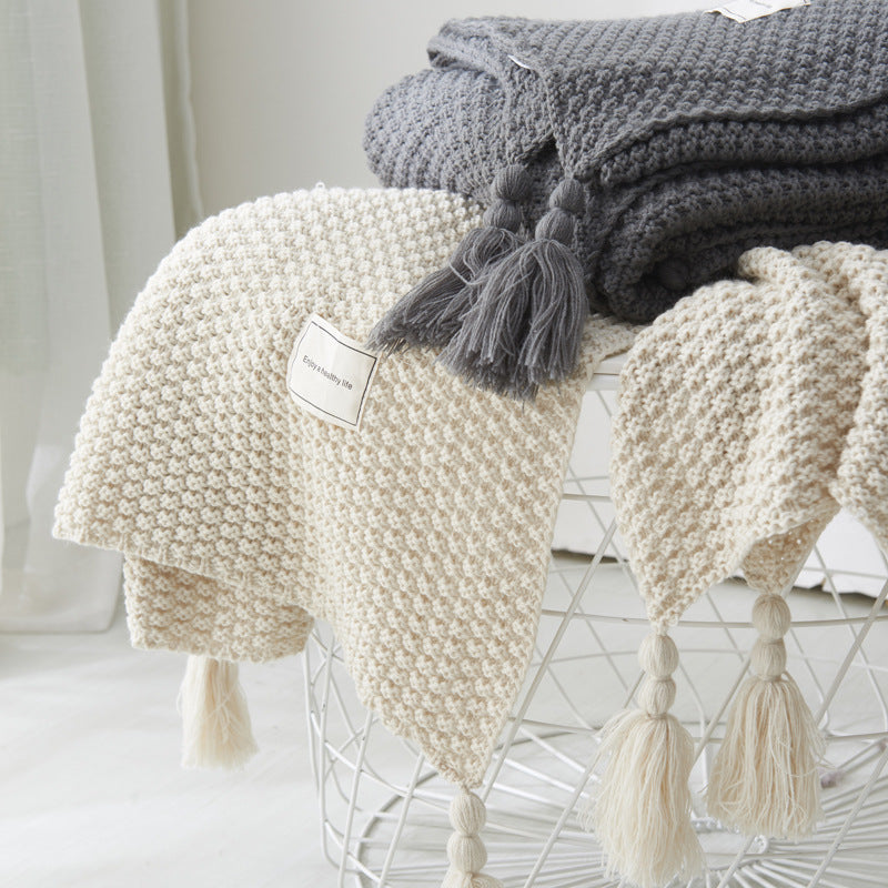 Chunky Knit Wool Blanket with Tassels for Cozy Warmth