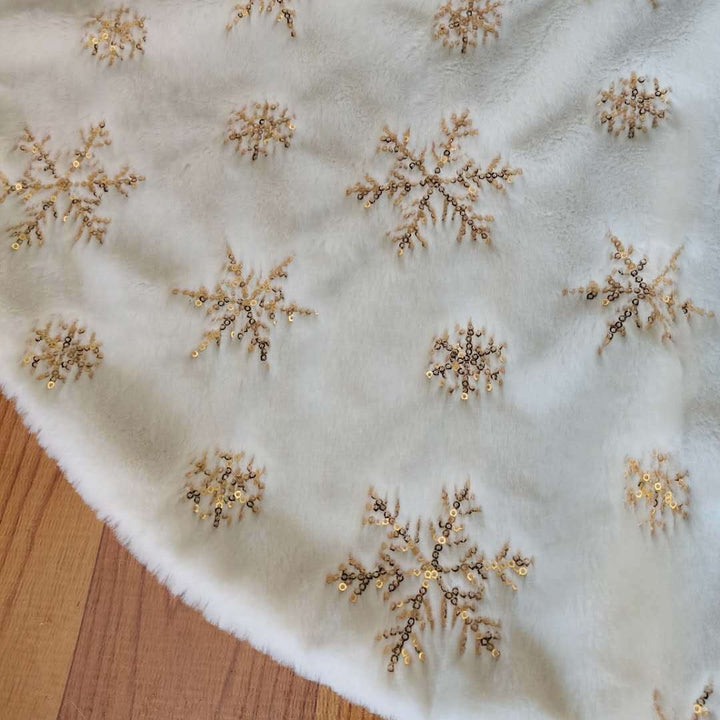 White Plush Christmas Tree Skirt With Gold Snowflakes