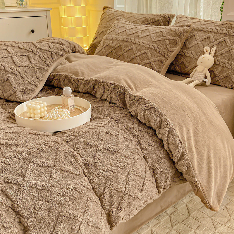 Full-Size Winter Flannel Bedding Set for Cozy Warmth