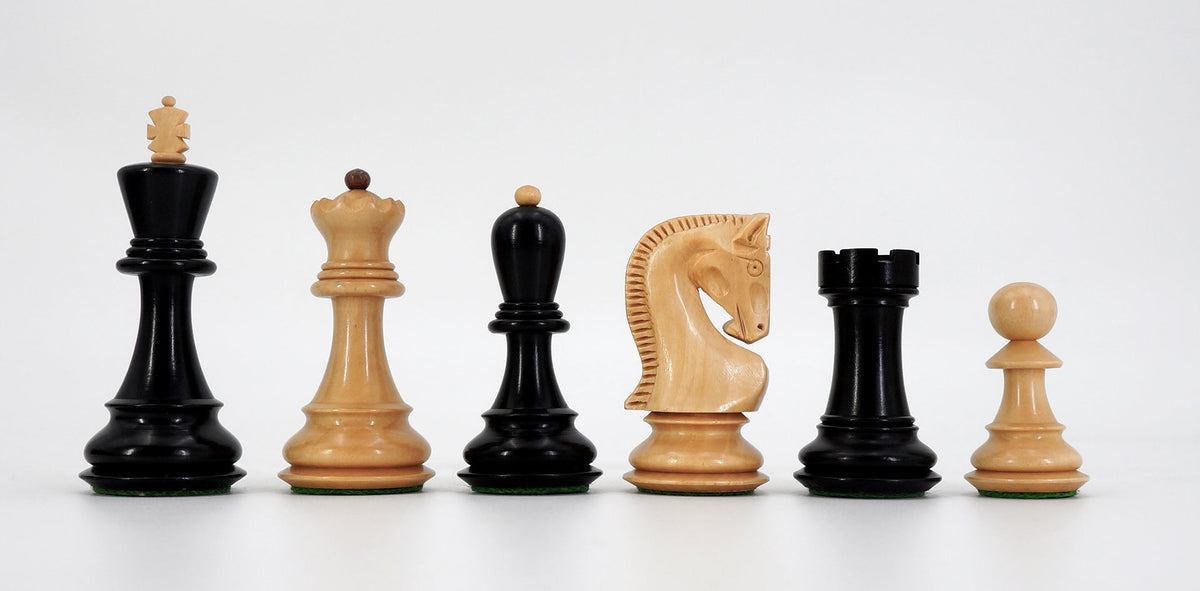 Wooden Chess Set With Elegant Felt-Lined Storage Box
