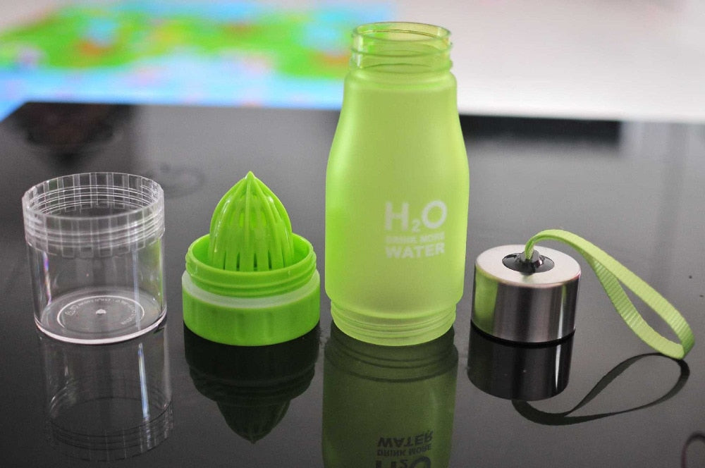 Fruit Infuser Water Bottle 650ml with Citrus Juicer