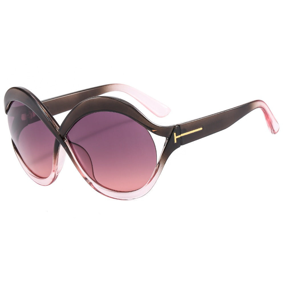 Oversized Round Sunglasses With Glamorous Gradient Lenses