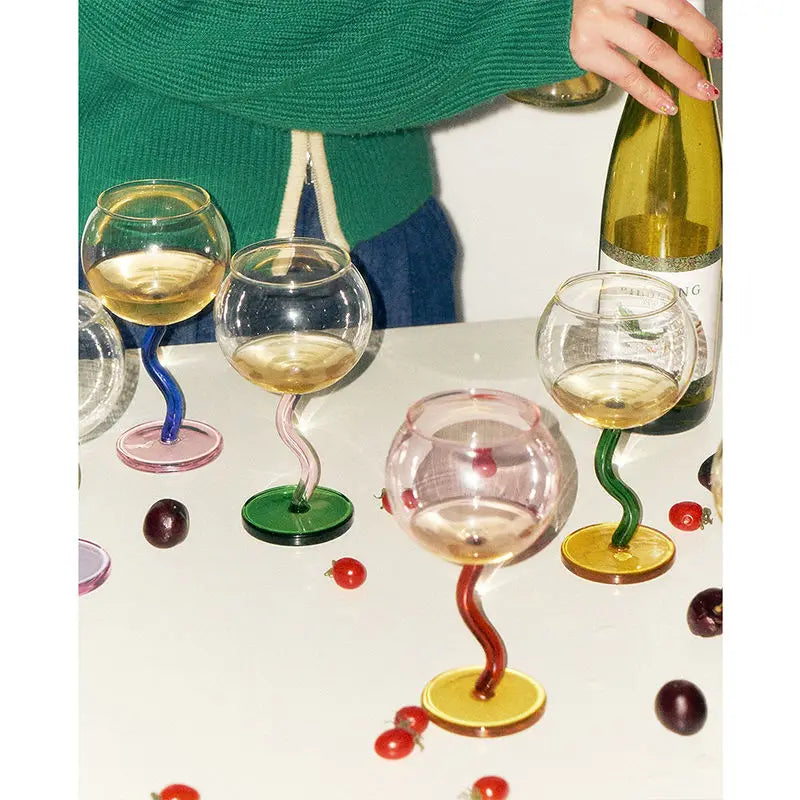Twisted Stem Wine Glass for Colorful Table Styling