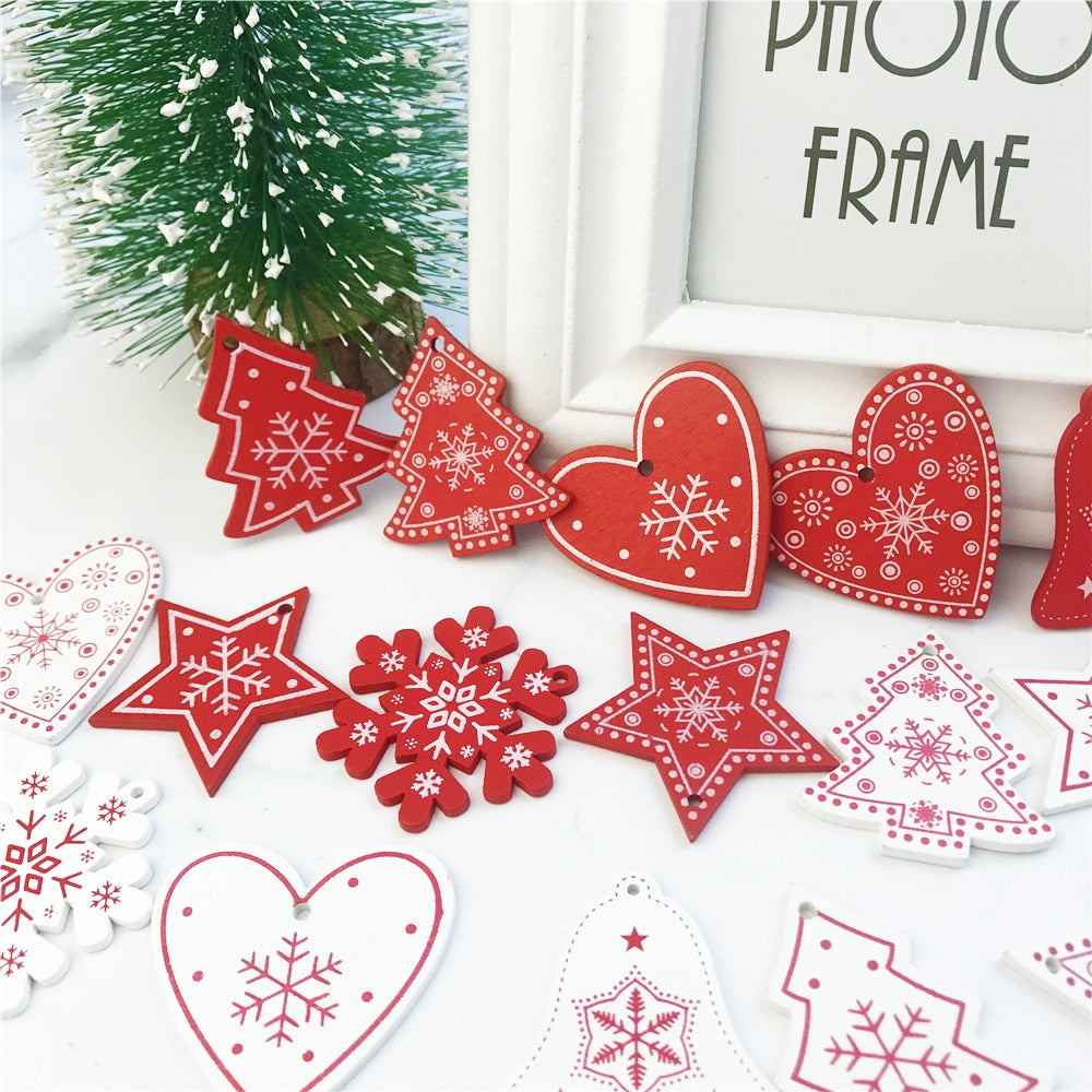 Wooden Christmas Tree Ornaments, 10-Piece Coordinated Decor