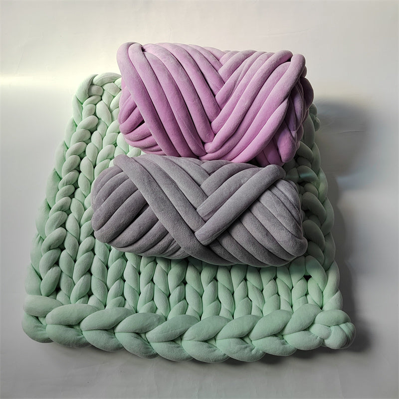 1KG Jumbo Fleece Yarn for Chunky Hand-Knitted Blankets
