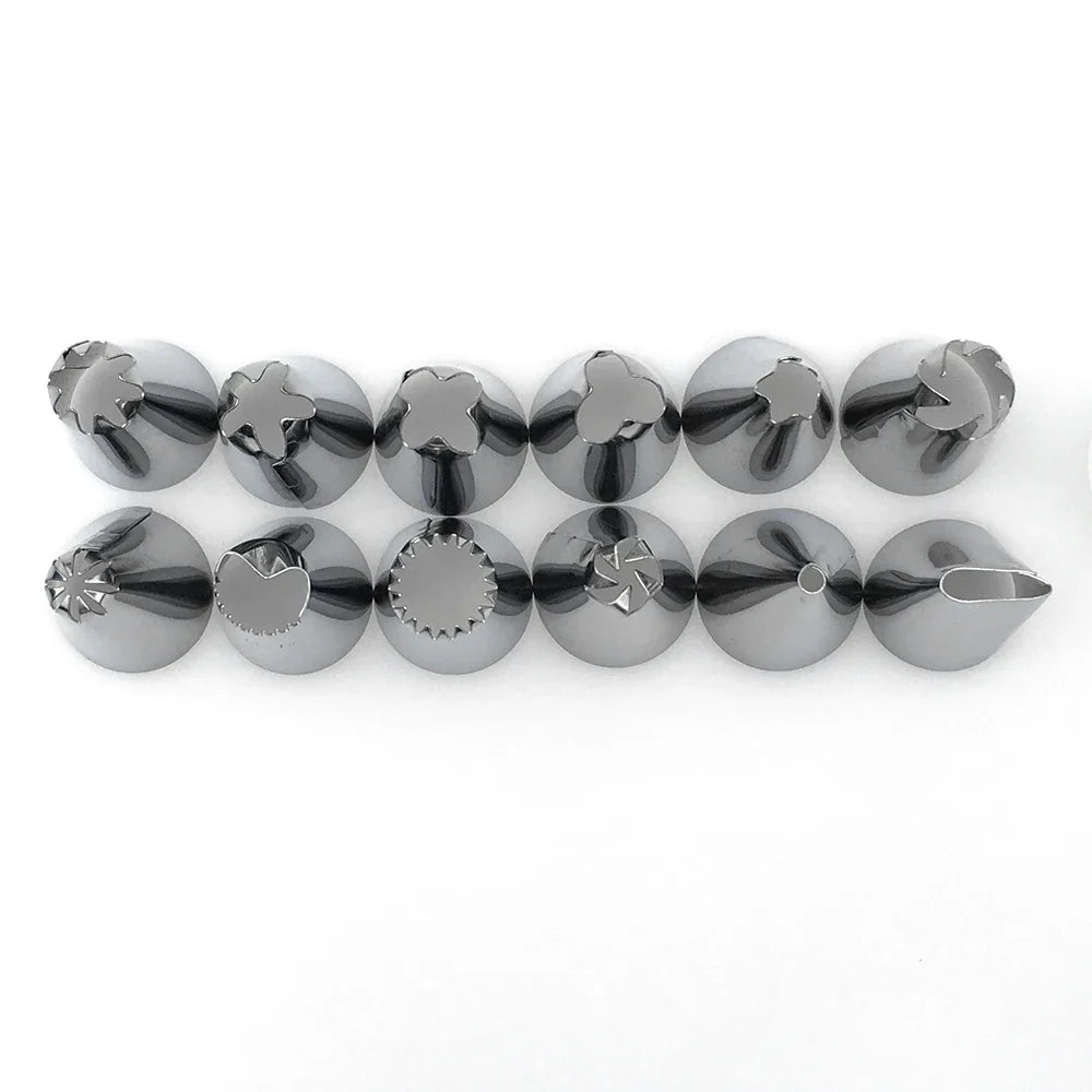 Silicone Piping Bag Set with 12 Stainless Steel Tips