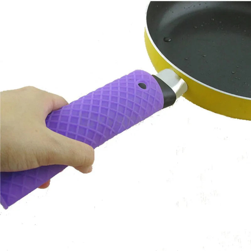 Silicone Pot Handle Sleeve: Cool, Non-Slip Pan Grip