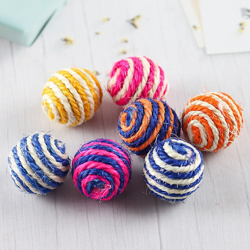 Feathered Sisal Cat Toy for Independent Indoor Play