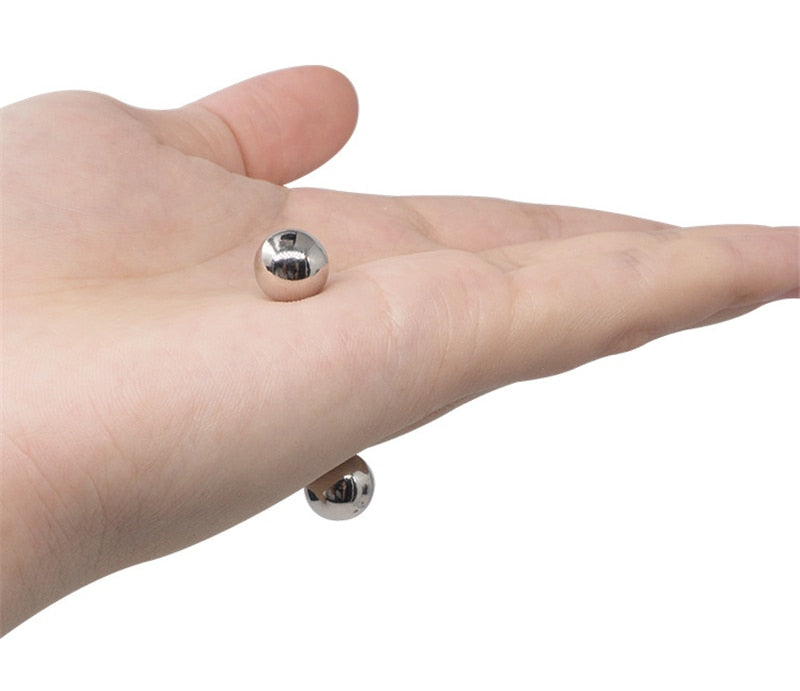 Magnetic Orb Nipple Clamps for Couples Play