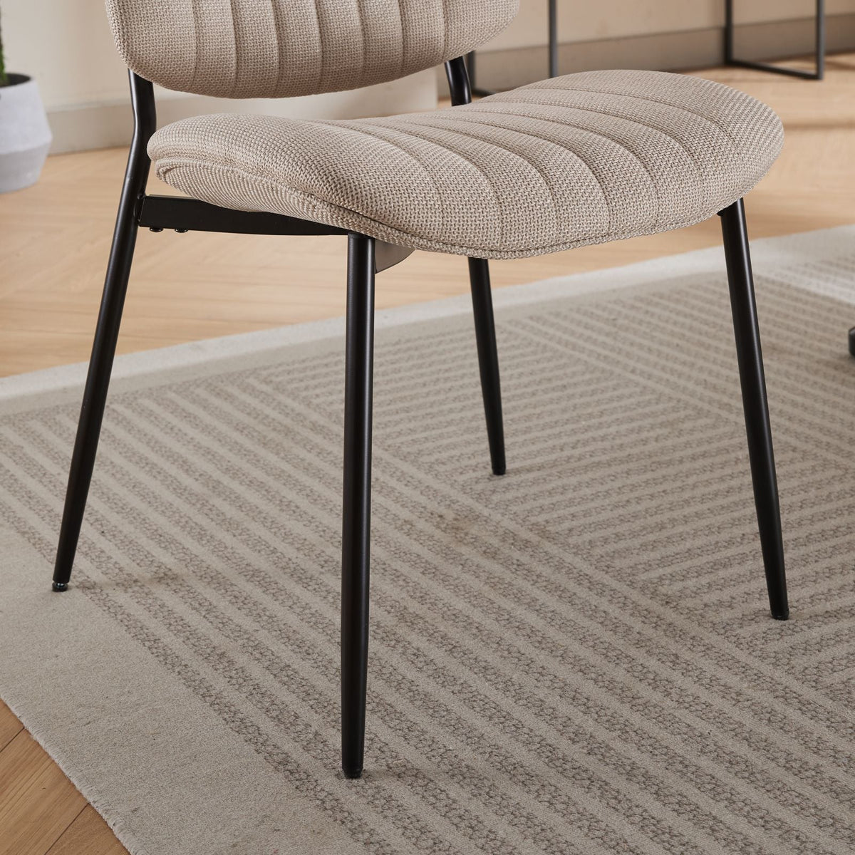 Retro Linen Dining Chair Set of 2 with Padded Curved Back