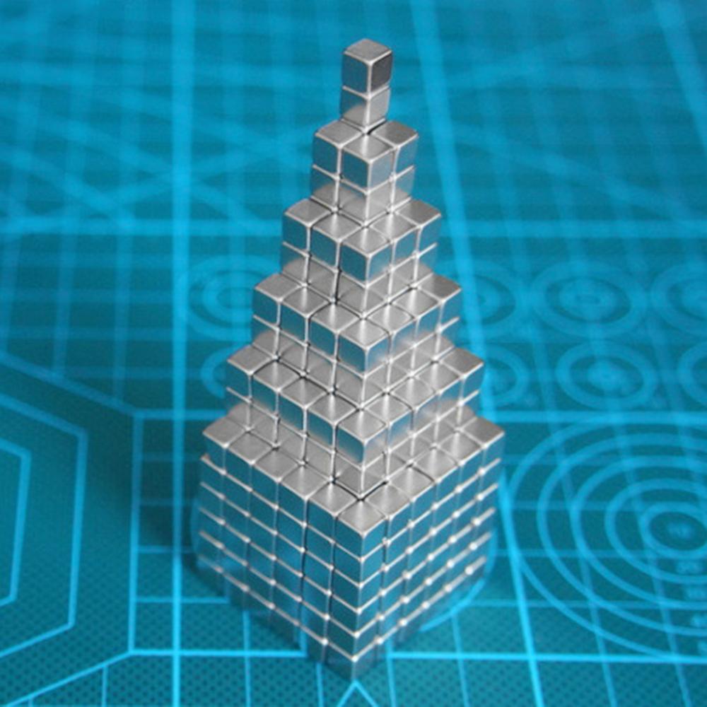 216-Piece Magnetic Building Blocks for 3D STEM Play