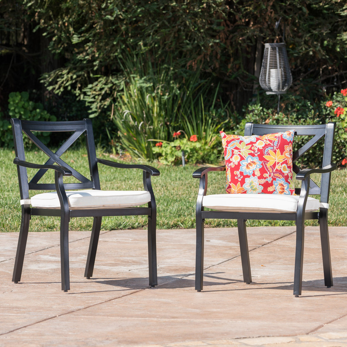 Outdoor Dining Chairs Set of 2 with Cream Cushions