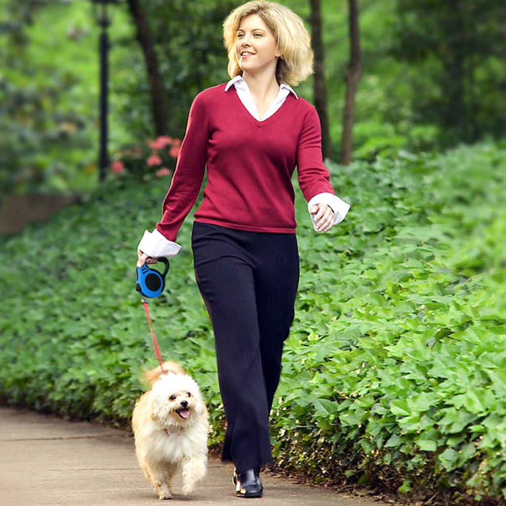 Retractable Dog Leash for Controlled, Flexible Walks