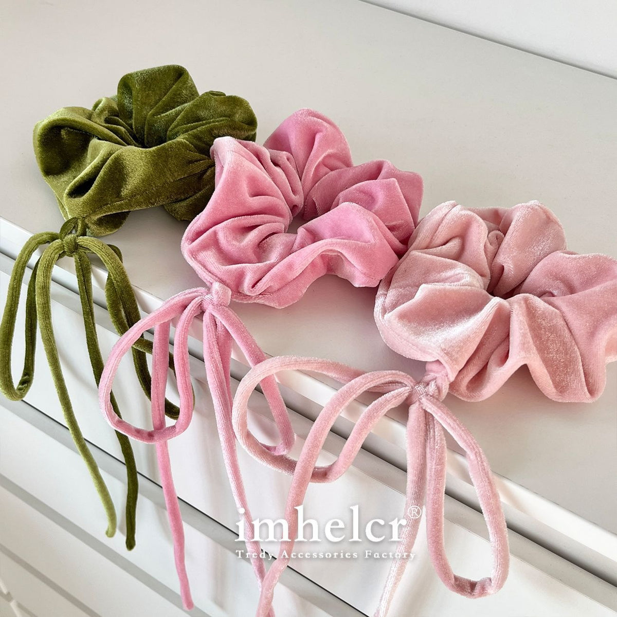 Large Velvet Bow Hair Tie for Vintage Everyday Style
