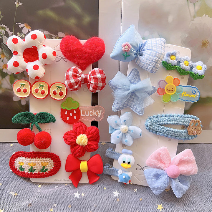 Girls' Hair Clips: Colorful Playful Outfit Finishing Touch