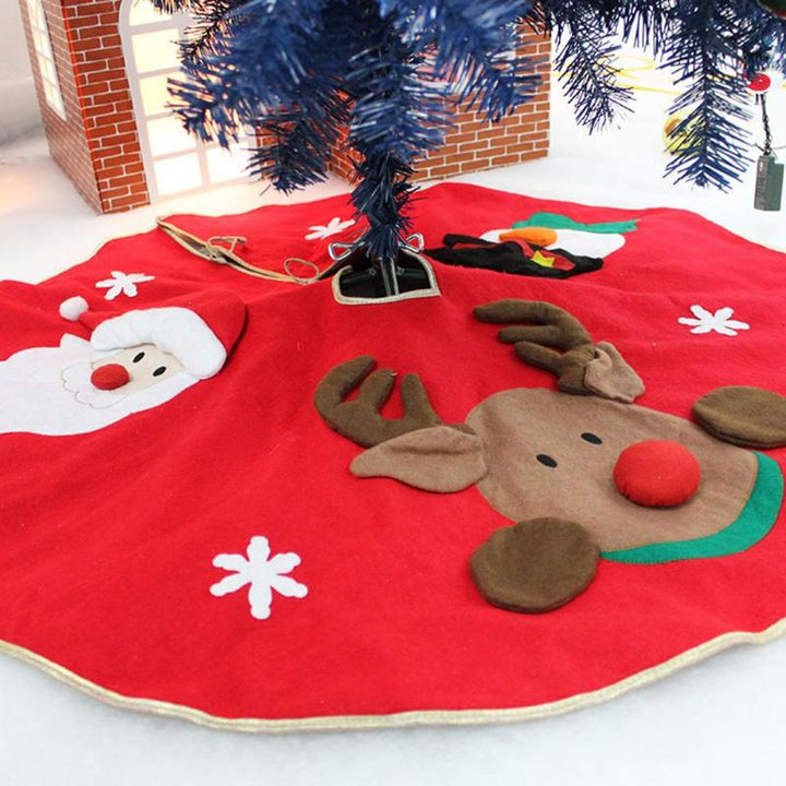 Christmas Tree Skirt with Festive Character Details