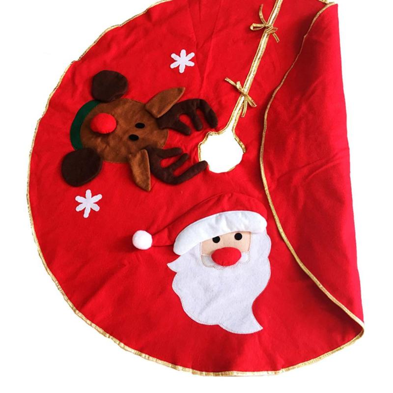 Christmas Tree Skirt with Festive Character Details