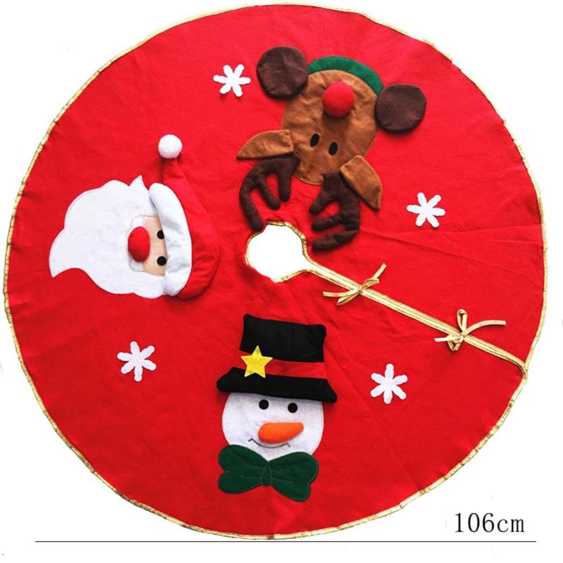 Christmas Tree Skirt with Festive Character Details