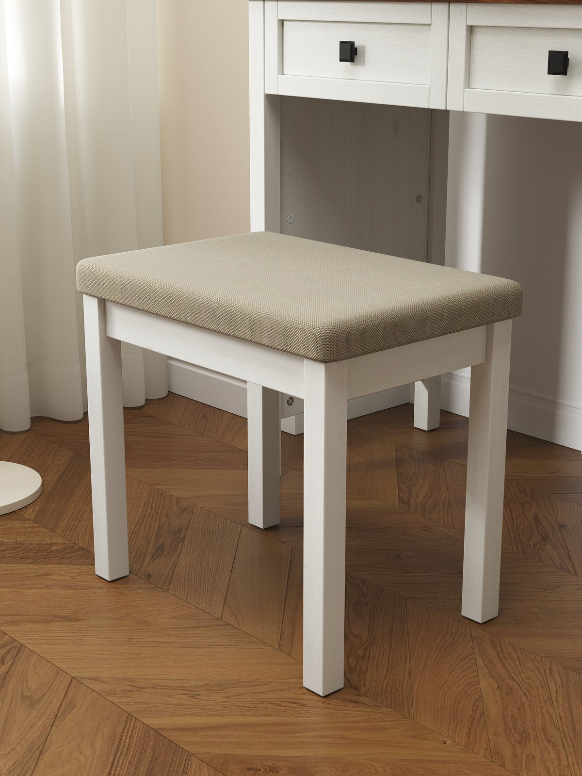 Farmhouse Dressing Table with Lighted Mirror and Charging