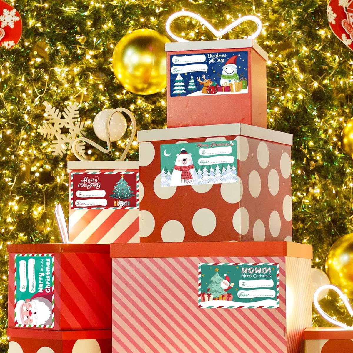 Christmas Gift Labels: 500 Stickers, 6 Festive Designs