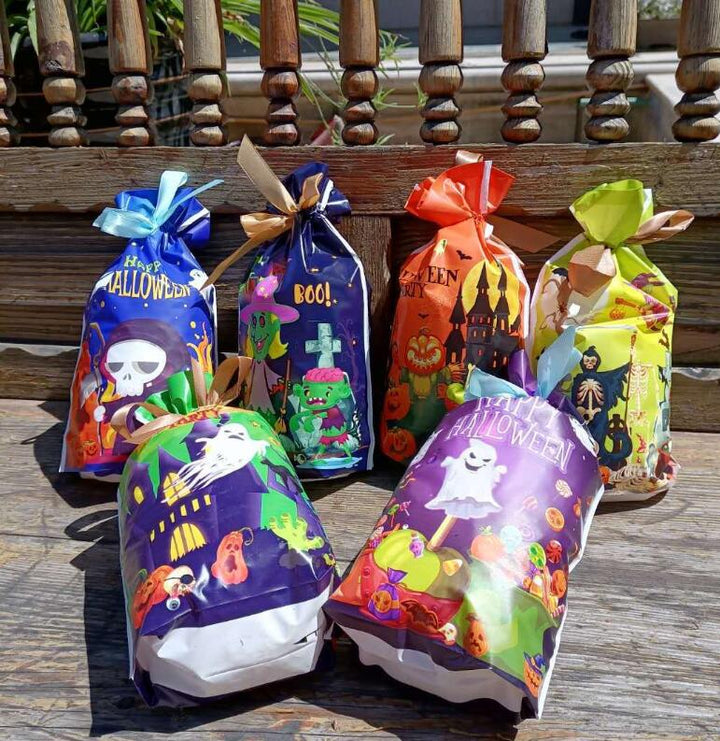 Halloween Gift Bags, 50-Piece Drawstring Favor Set