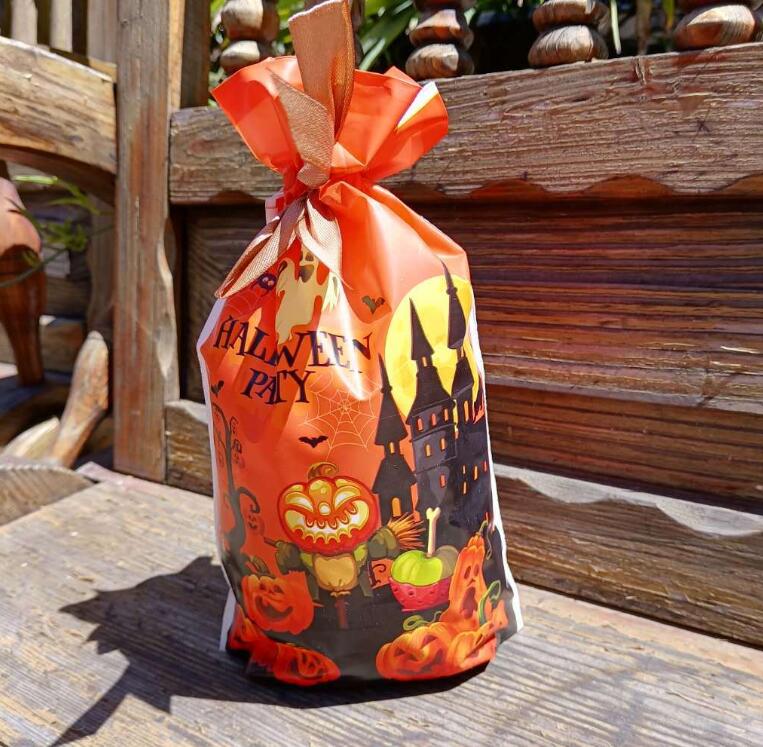 Halloween Gift Bags, 50-Piece Drawstring Favor Set