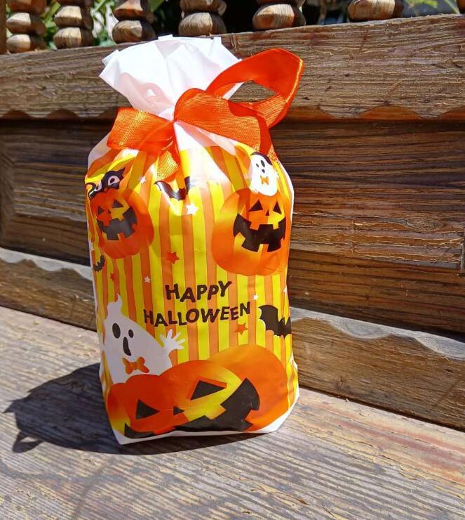 Halloween Gift Bags, 50-Piece Drawstring Favor Set