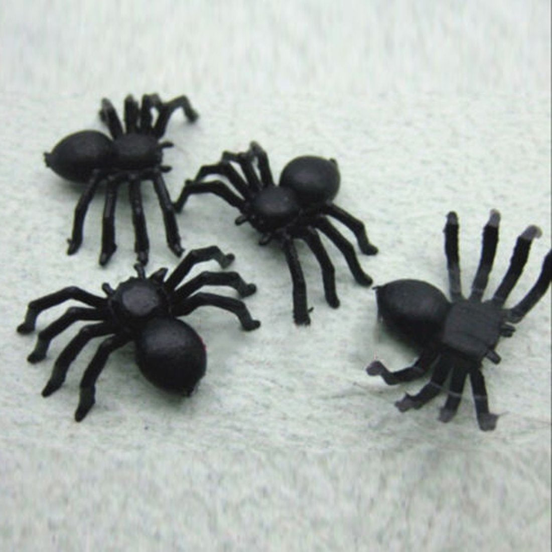 Spider Halloween Decorations, 50-Piece Creepy Set
