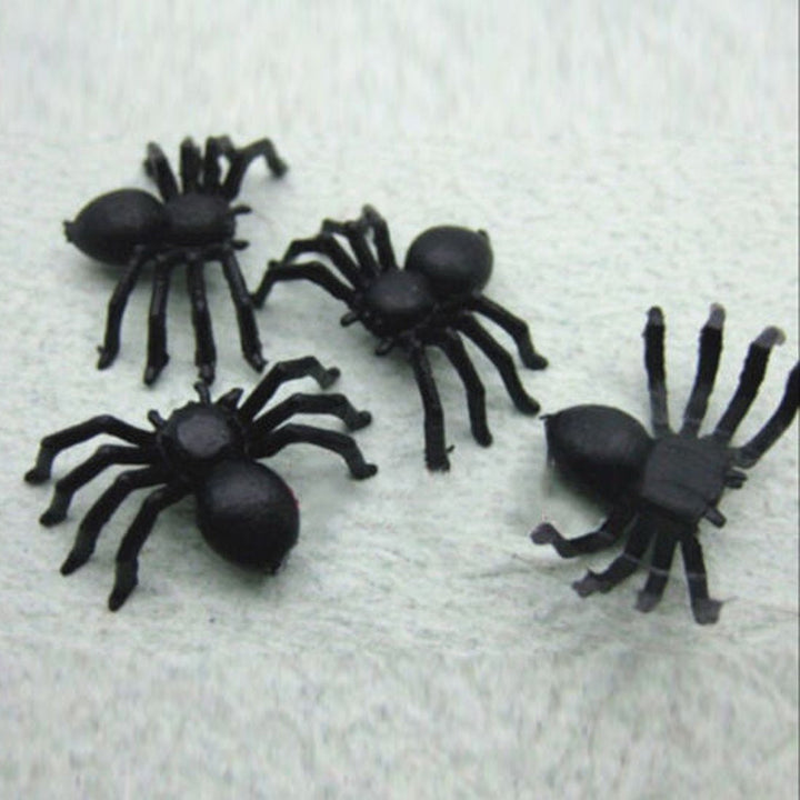 Spider Halloween Decorations, 50-Piece Creepy Set