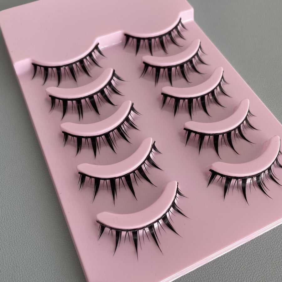 False Eyelashes for Bold, Bushy Cartoon-Style Eyes