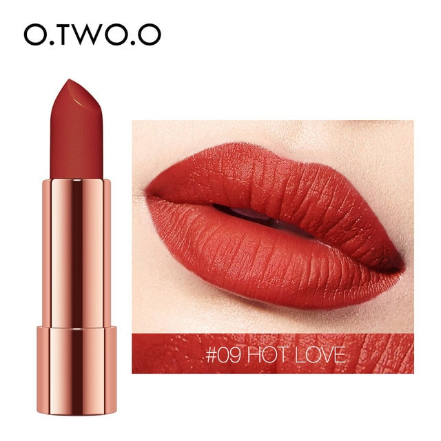 Matte Lipstick Velvet Finish in 12 Expressive Shades