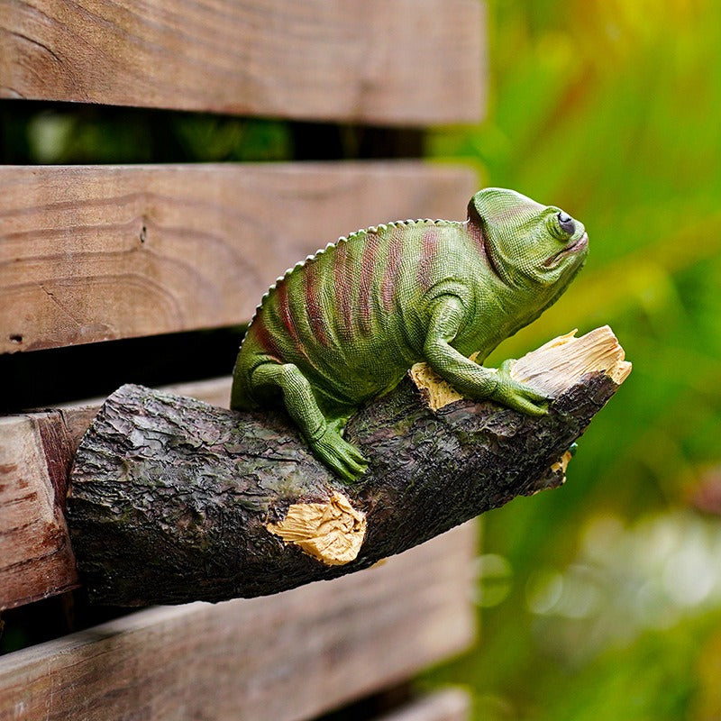 Chameleon Garden Ornament for Fences and Trees
