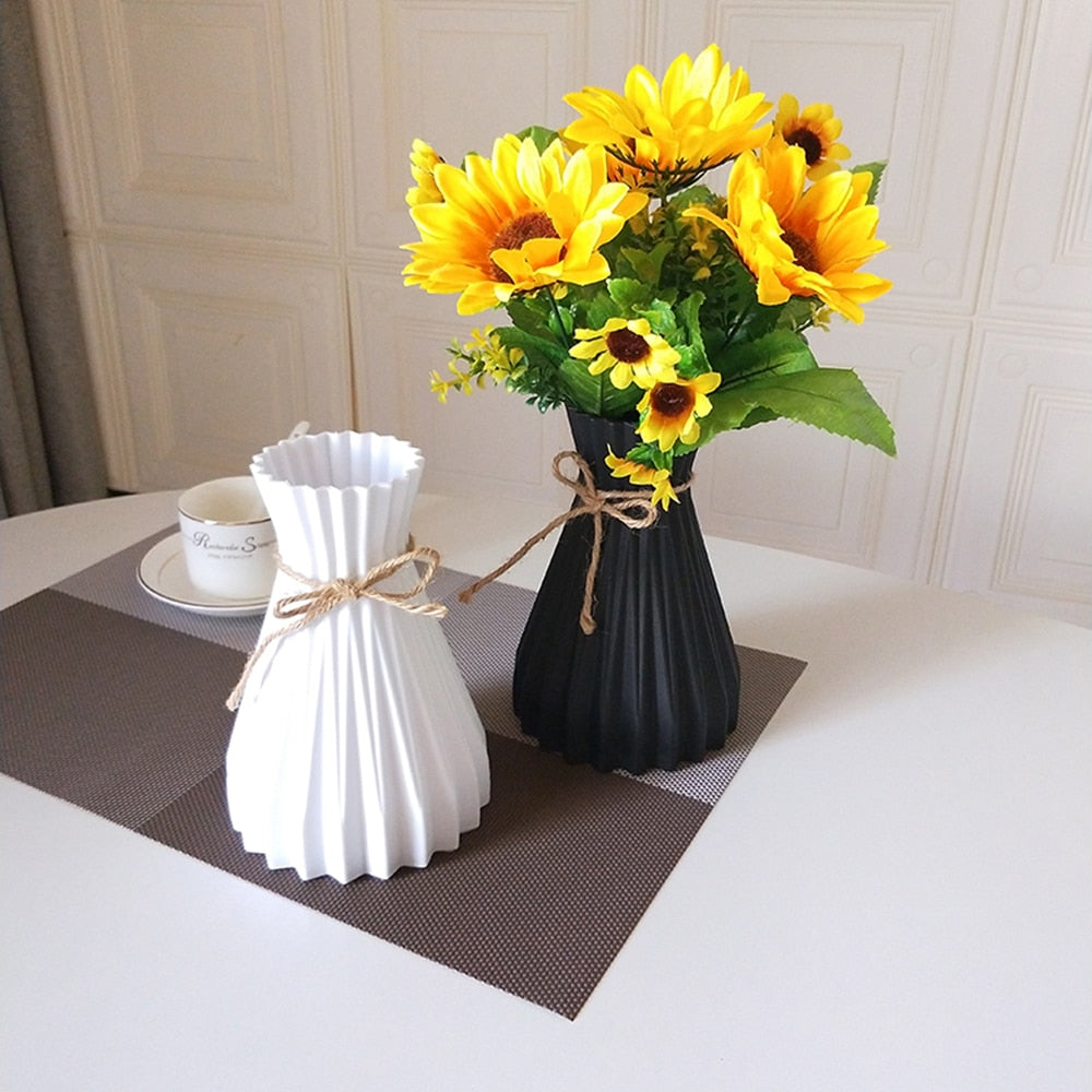 Unbreakable Plastic Vase Ceramic-Look for Dried Flowers