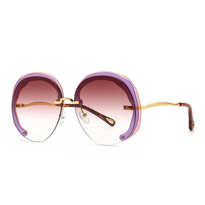 Oversized Round Sunglasses With Gradient Tinted Lenses