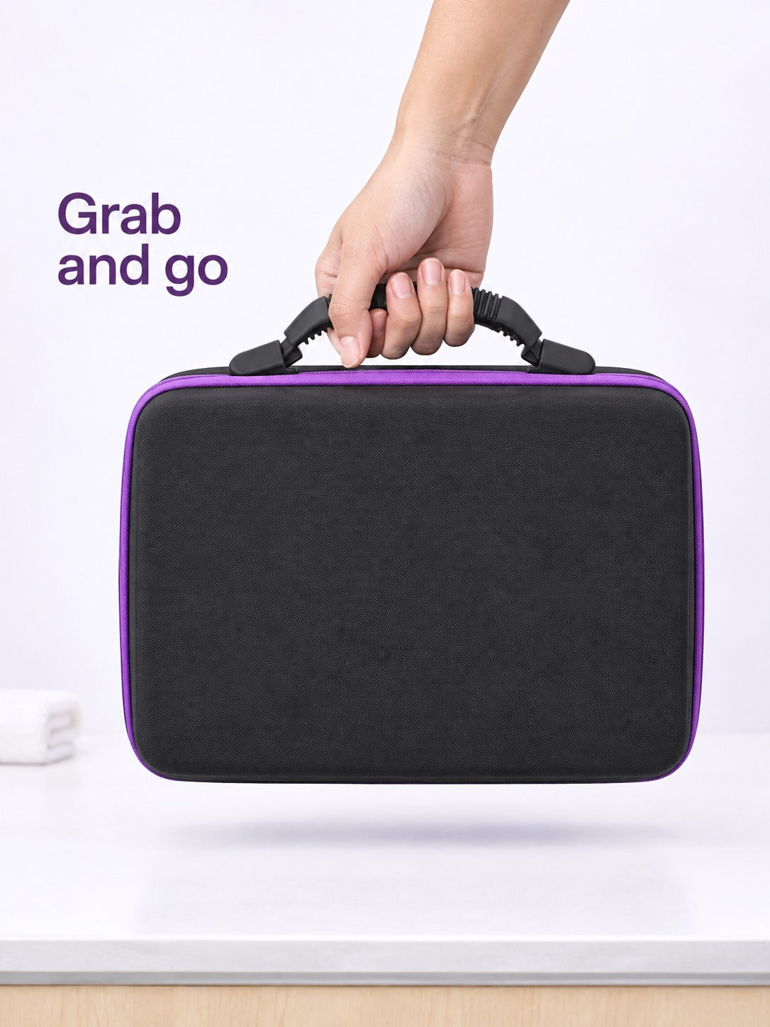 Hard-Shell Essential Oil Case for 60 Bottles, Travel-Ready