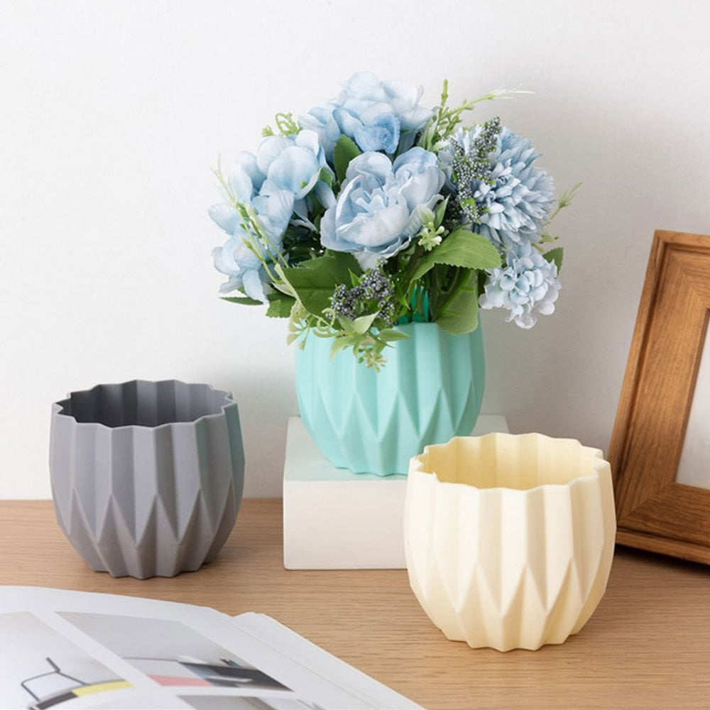 Unbreakable Plastic Vase Ceramic-Look for Dried Flowers