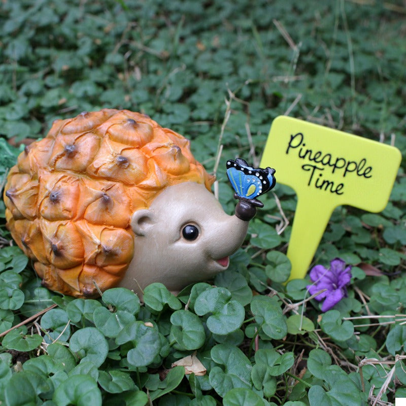 Outdoor Resin Pineapple Hedgehog Garden Figurine