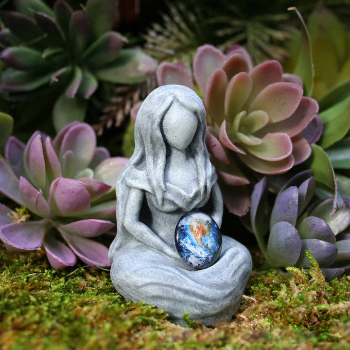 Earth Mother Goddess Garden Statue Resin Sculpture