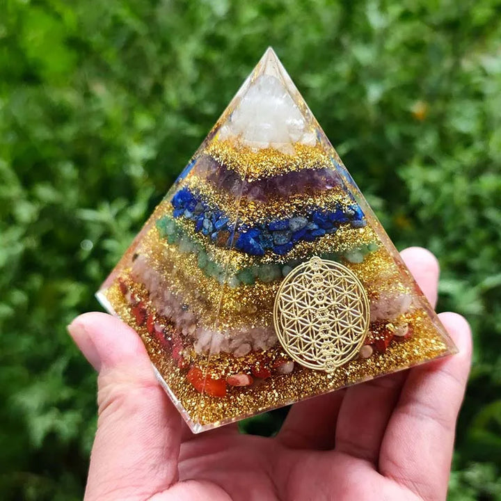 Seven-Color Orgone Pyramid for Meditation Space Decor